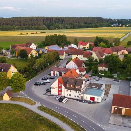 Landgasthof Birkel Herrieden Exterior foto